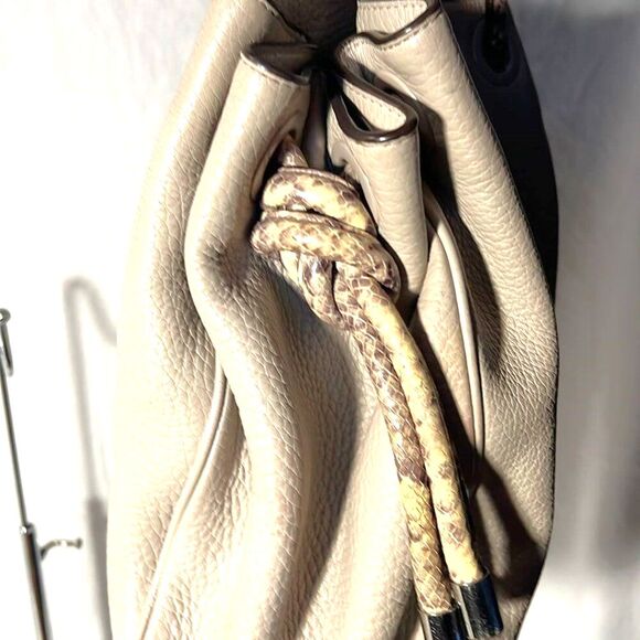 Michael Kors Dalia Large Shoulder Tote - Picture 3 of 10